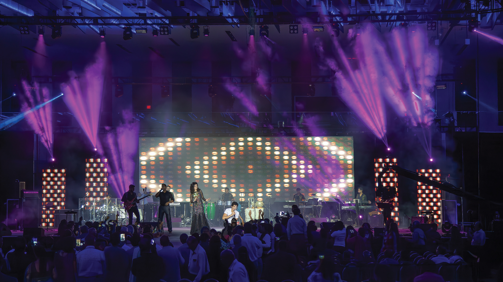 How LED Walls Bring Concert Stages to Life in 2025